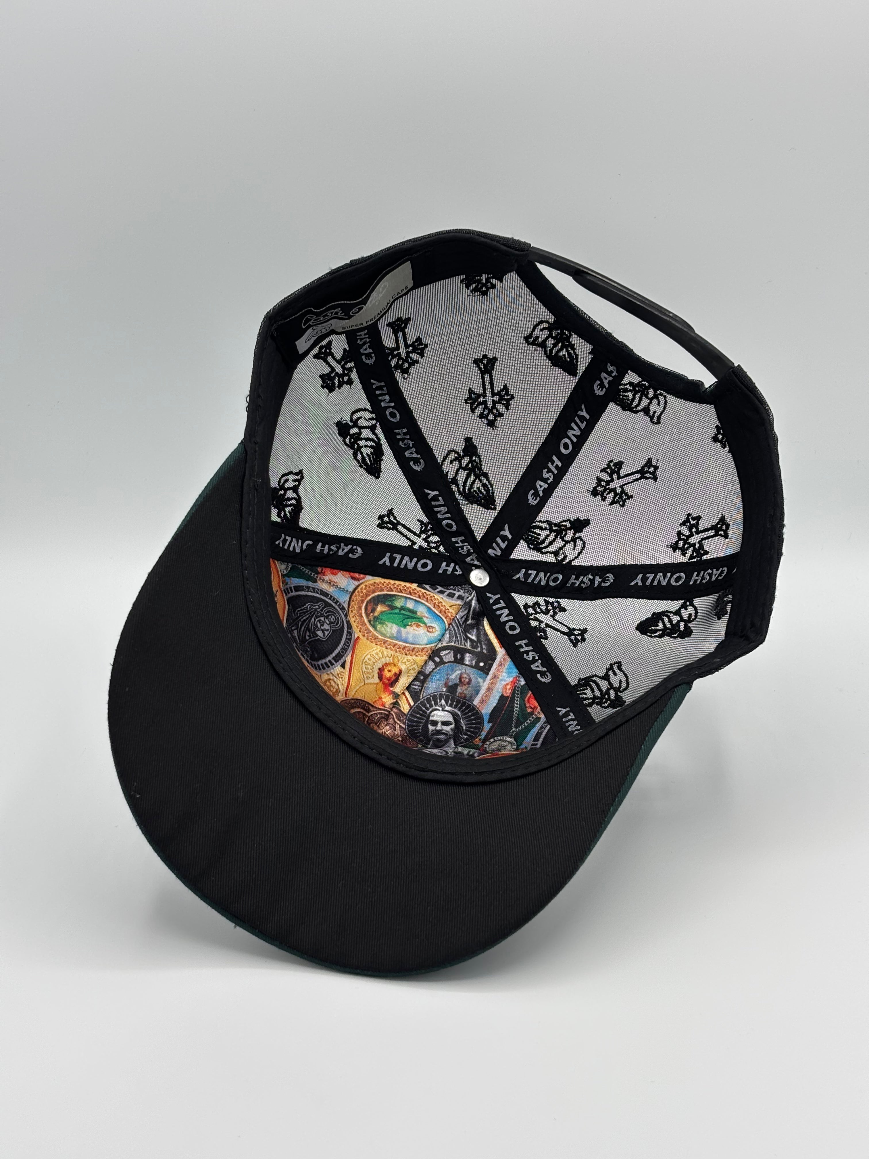 Gorra San Judas Versace