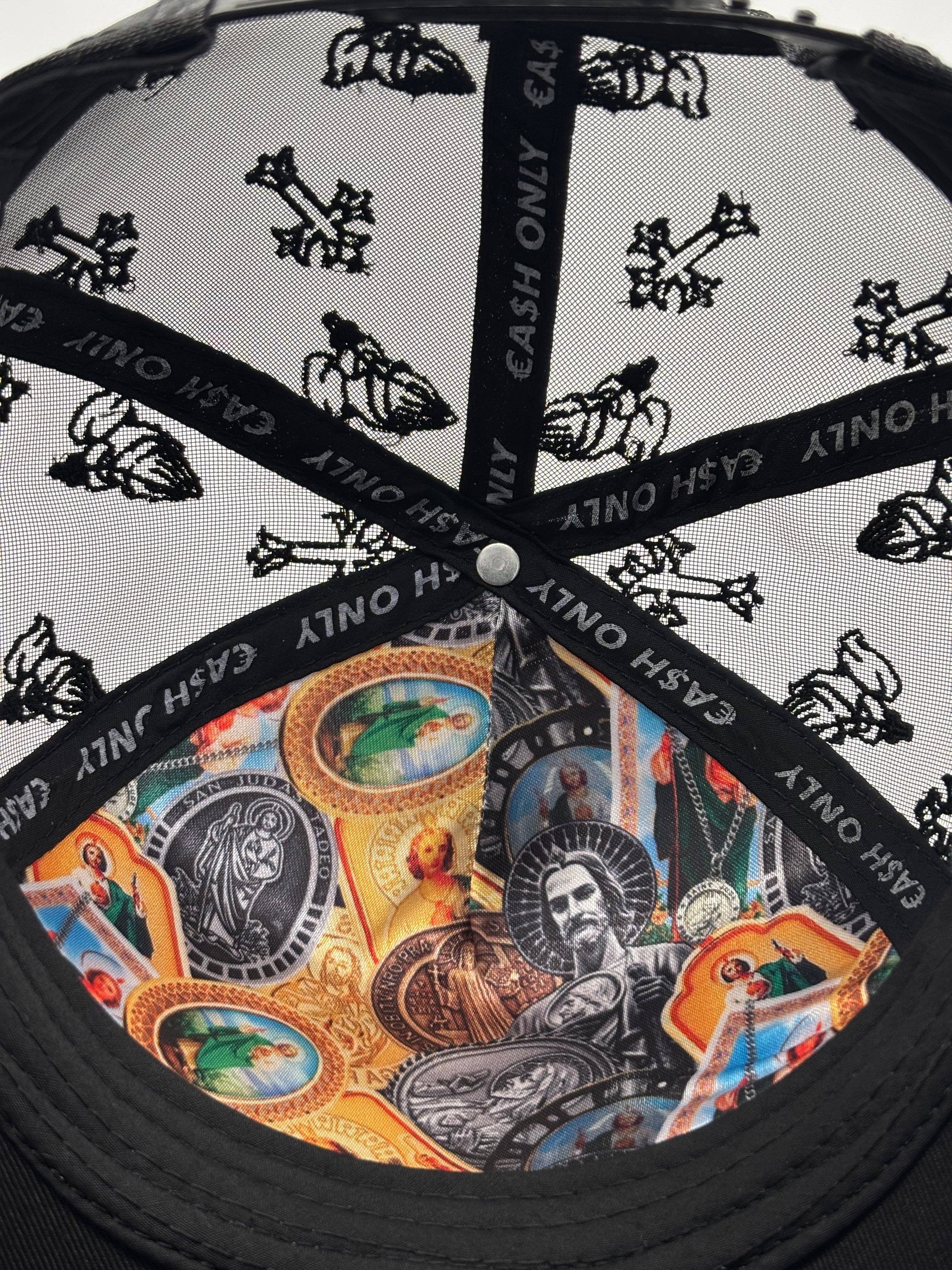 Gorra San Judas Versace